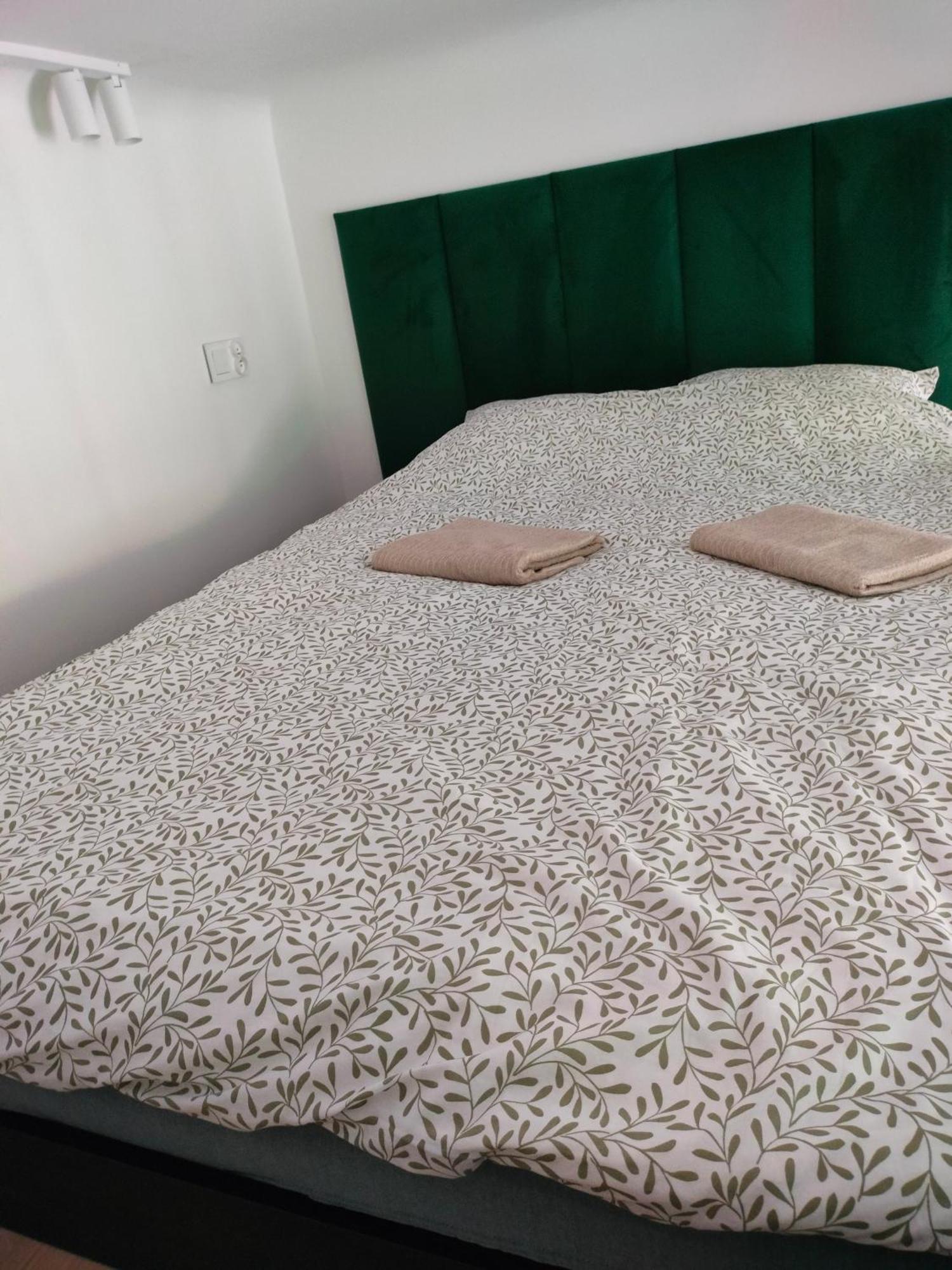 Apartament Paradise Zarzadzany Przez Gospodarza Osobe Fizyczna Self Check In Rzeszów Buitenkant foto